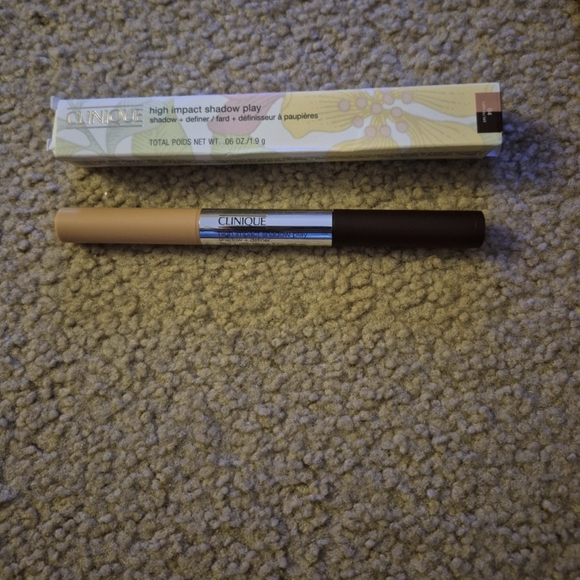 Clinique High Impact Play Shadow + Definer - Picture 1 of 5